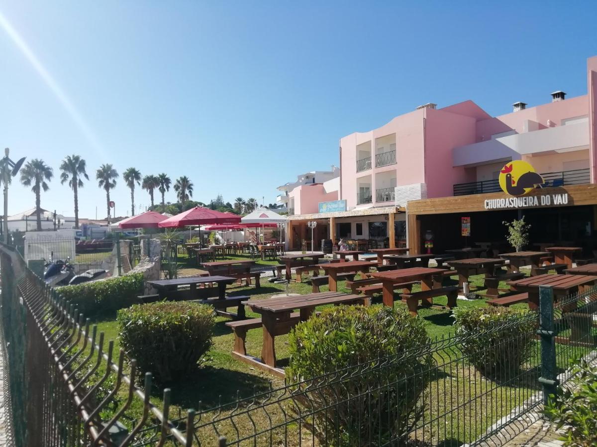 Vau Sea View, T2 Apartment, Close To Beach,Ideal For Families Portimão Kültér fotó